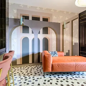 Trastevere Boutique With Gym And Steam Shower , Rome Italy